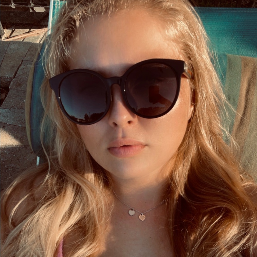 Meet your Posher, Iryna